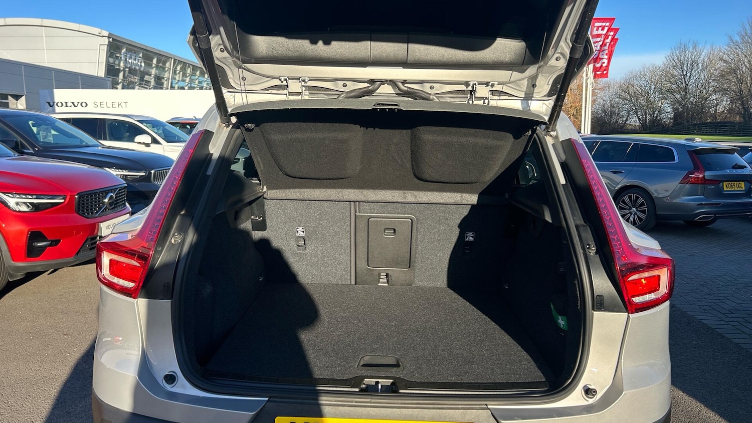 Used Volvo XC40 2023 for sale - 77163356: Photo 13