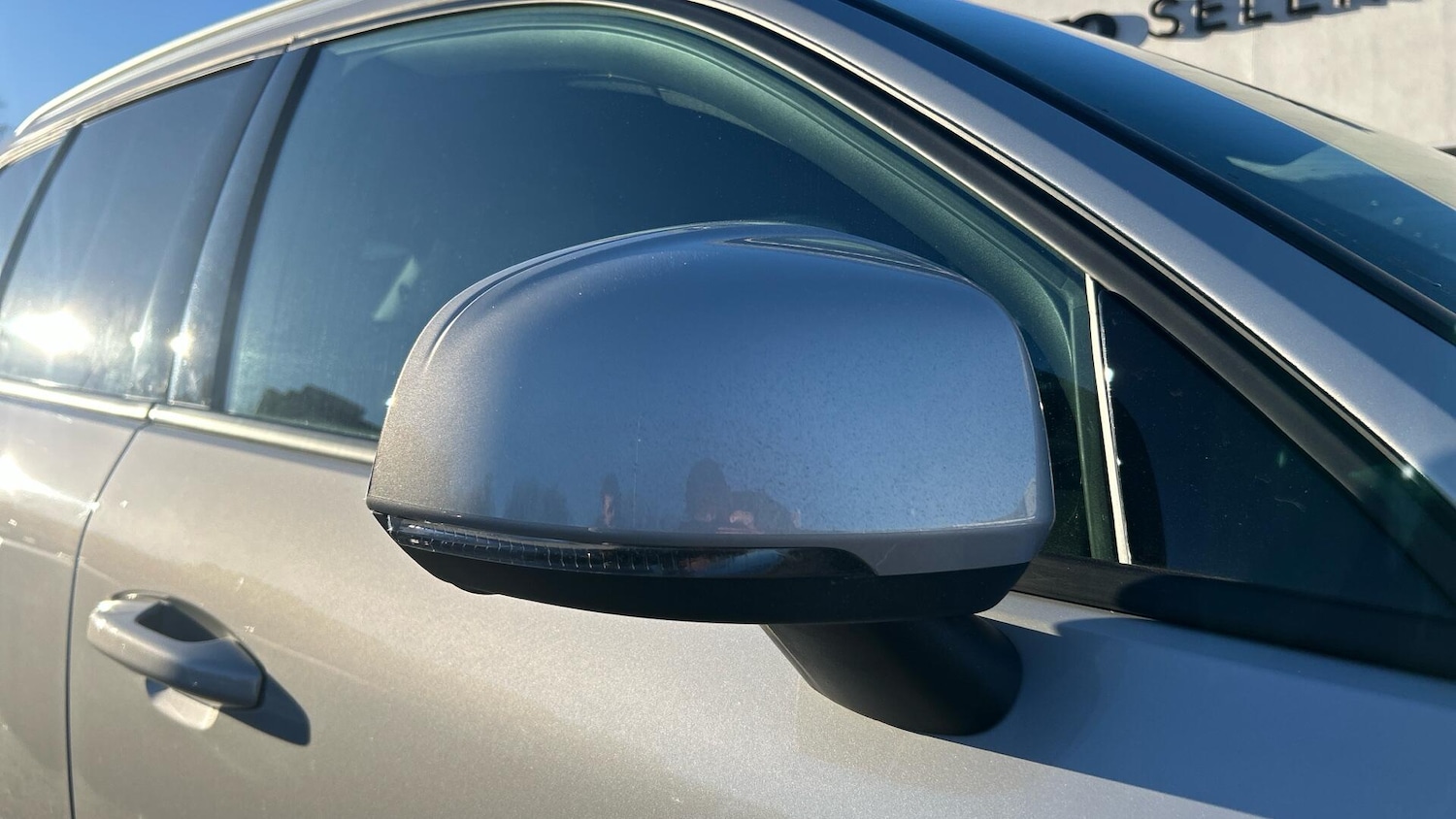 Used Volvo XC40 2023 for sale - 77163356: Photo 30