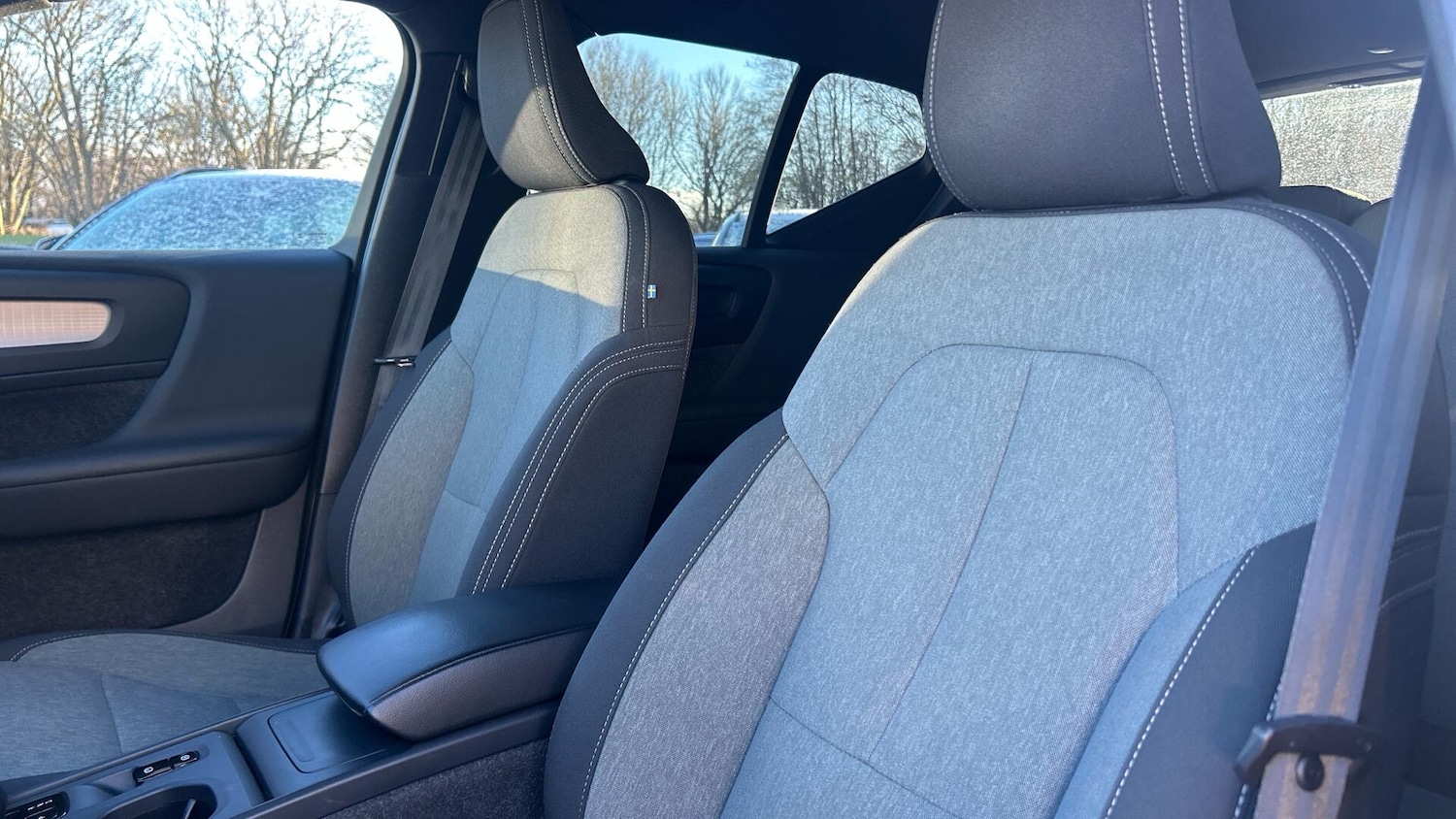 Used Volvo XC40 2023 for sale - 77163356: Photo 35