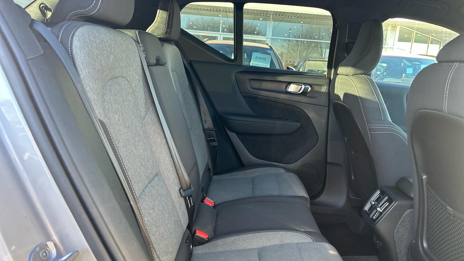 Used Volvo XC40 2023 for sale - 77163356: Photo 6