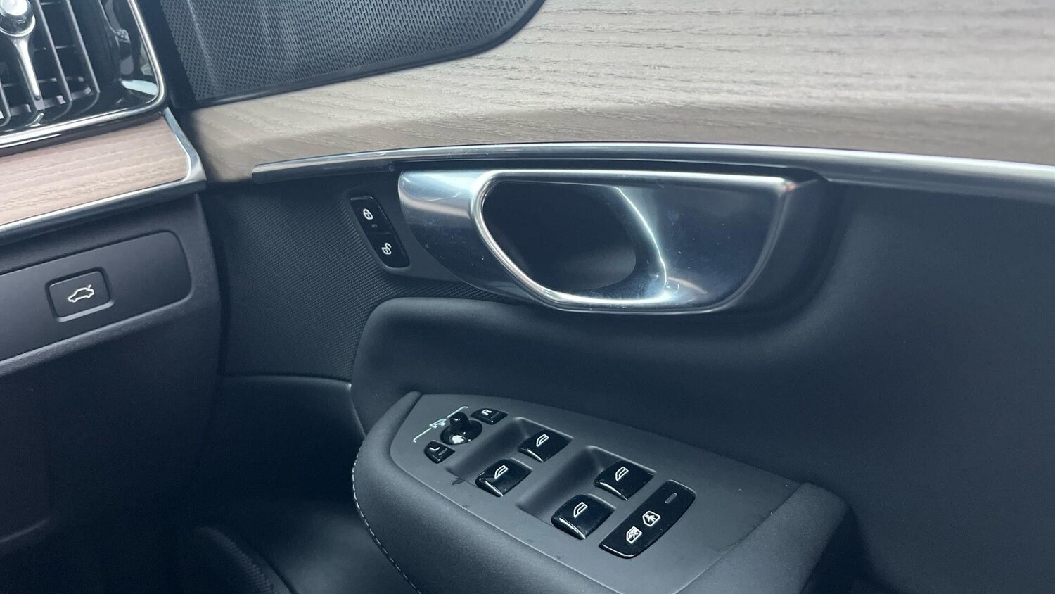 Used Volvo XC90 2026 for sale - 78115536: Photo 9