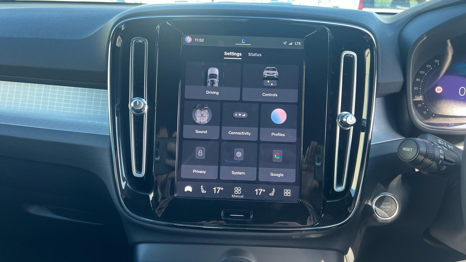 Used Volvo XC40 for sale - 77939562: Photo 16