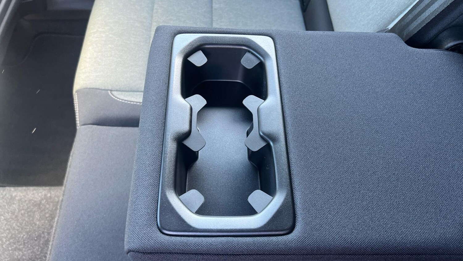 Used Volvo XC40 for sale - 77939562: Photo 30