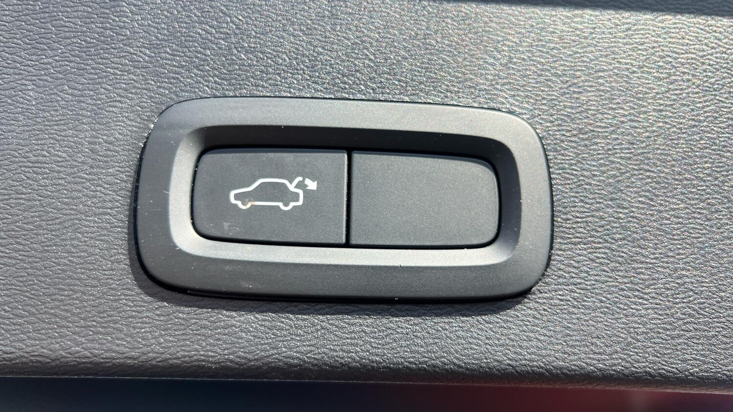 Used Volvo XC40 for sale - 77939562: Photo 31