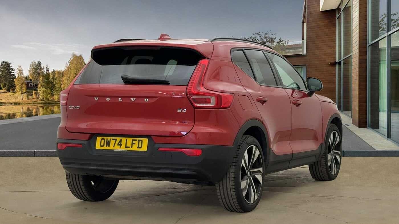 Used Volvo XC40 2025 for sale - 76440416: Photo 3