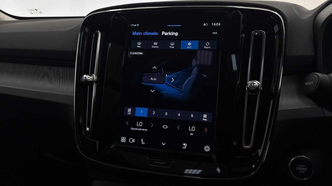 Used Volvo XC40 2025 for sale - 76440416: Photo 39