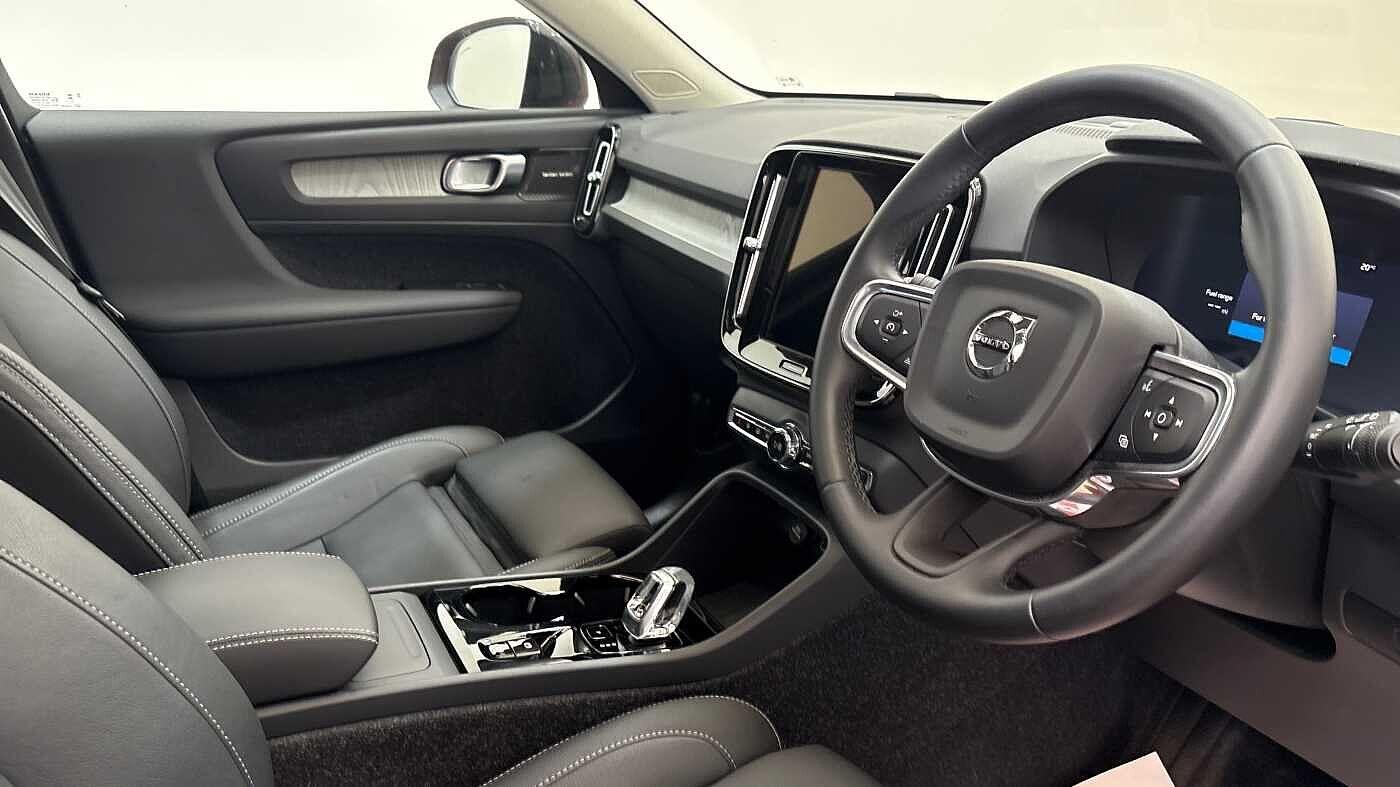 Used Volvo XC40 2025 for sale - 76440416: Photo 9