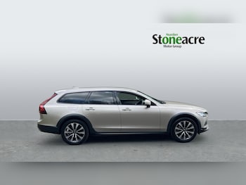 Used Volvo V90 2022 for sale - 78245130: Photo