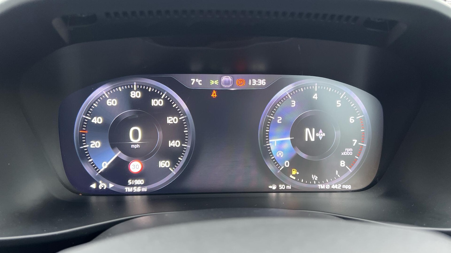 Used Volvo XC40 2021 for sale - 77425649: Photo 11