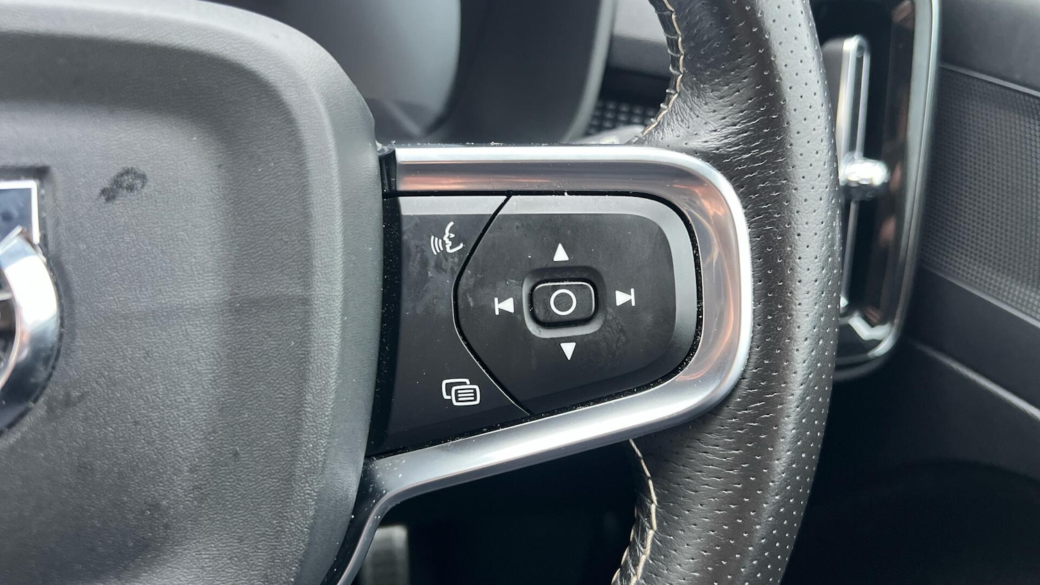 Used Volvo XC40 2021 for sale - 77425649: Photo 20