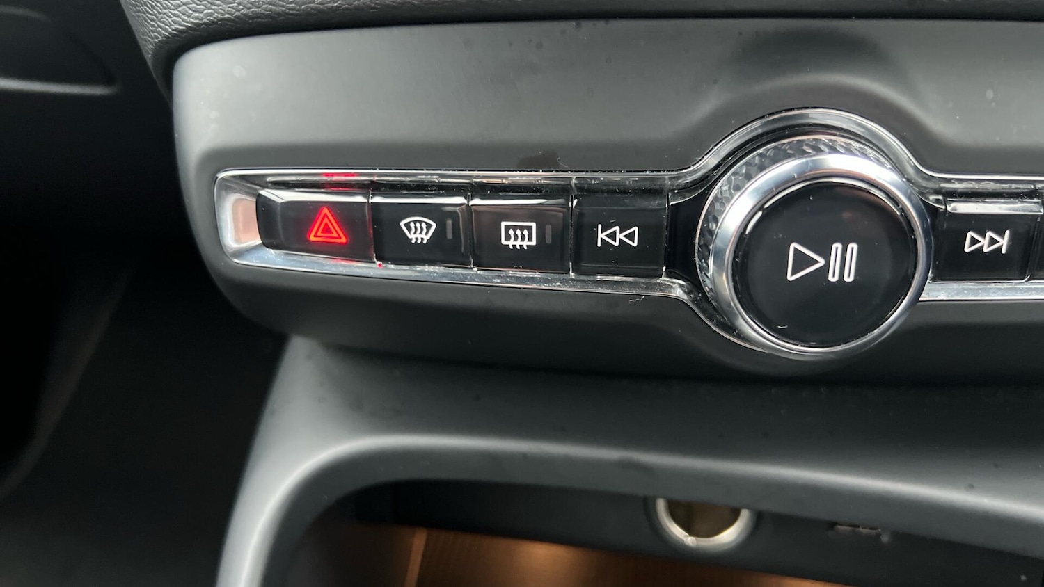 Used Volvo XC40 2021 for sale - 77425649: Photo 30