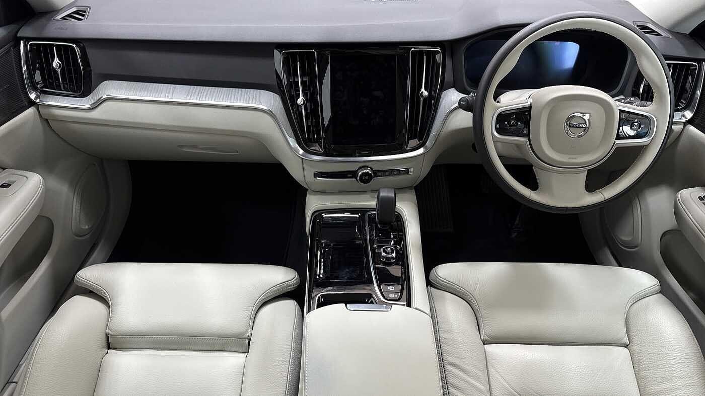 Used Volvo V60 2025 for sale - 76485568: Photo 10