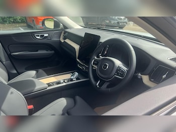 Used Volvo XC60 2026 for sale - 79401330: Photo