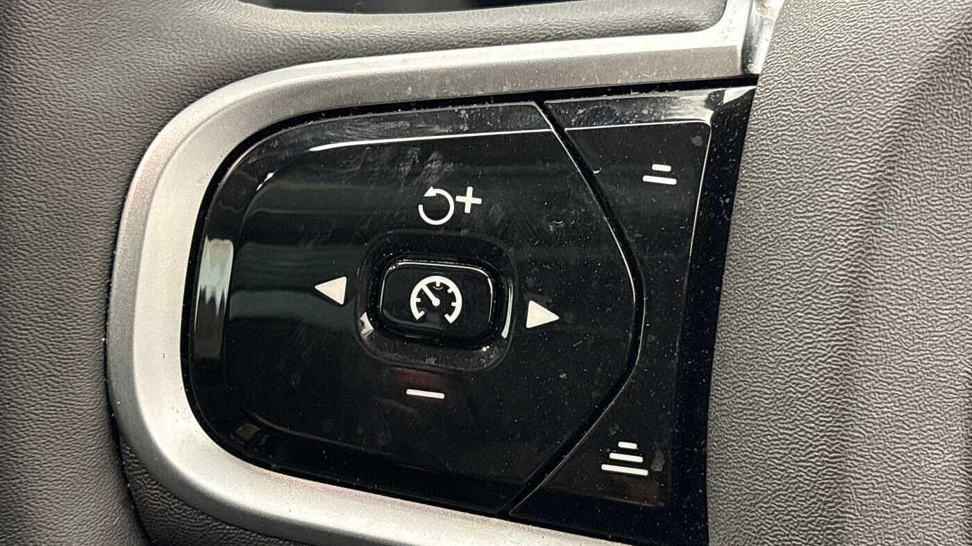 Used Volvo XC90 2025 for sale - 77586371: Photo 31