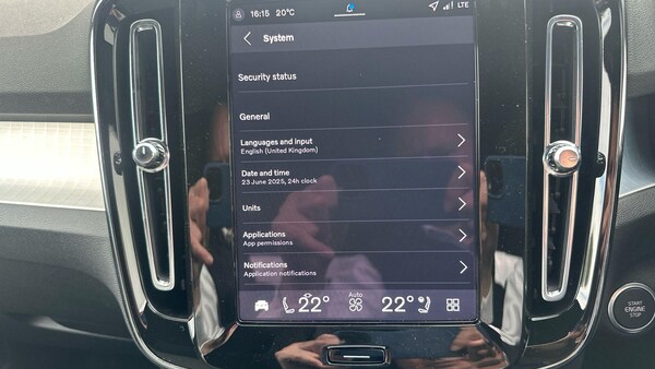 Used Volvo XC40 2025 for sale - 75050998: Photo 28