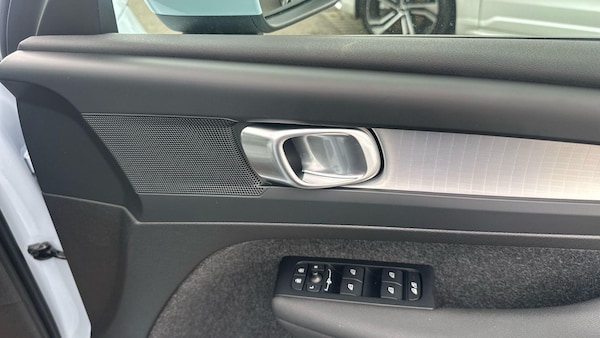 Used Volvo XC40 2025 for sale - 75050998: Photo 36