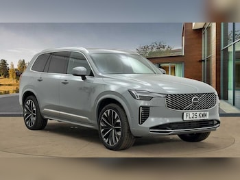 (25) - Ultra, T8 AWD Plug-in hybrid, Electric/Petrol, Bright, 7 Seats 5-Door