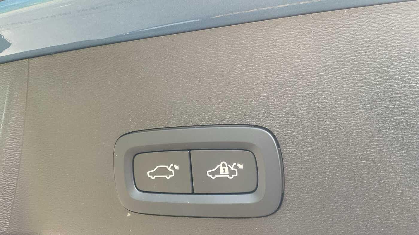 Used Volvo XC40 2024 for sale - 77015641: Photo 38