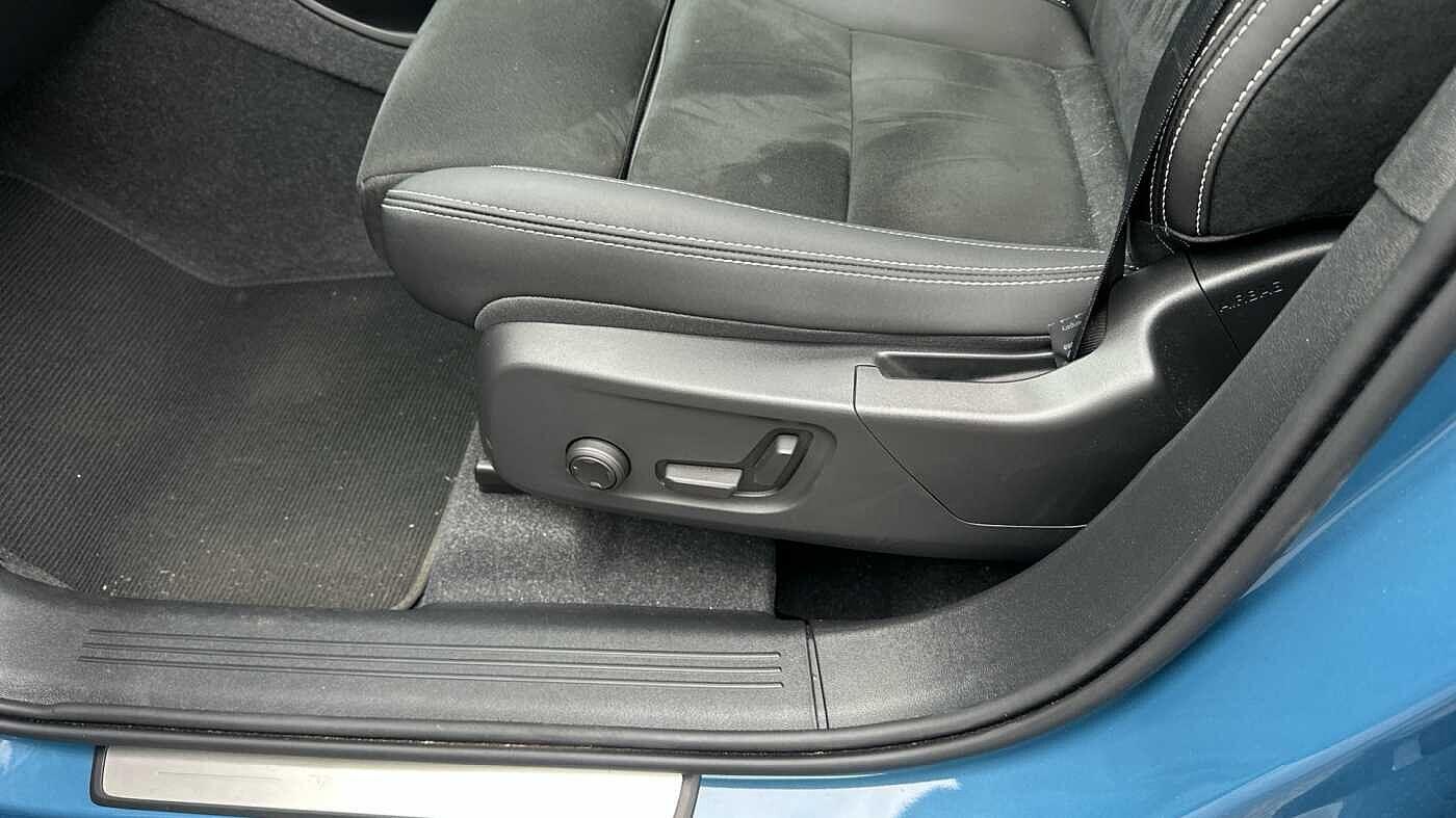 Used Volvo XC40 2024 for sale - 77016342: Photo 33