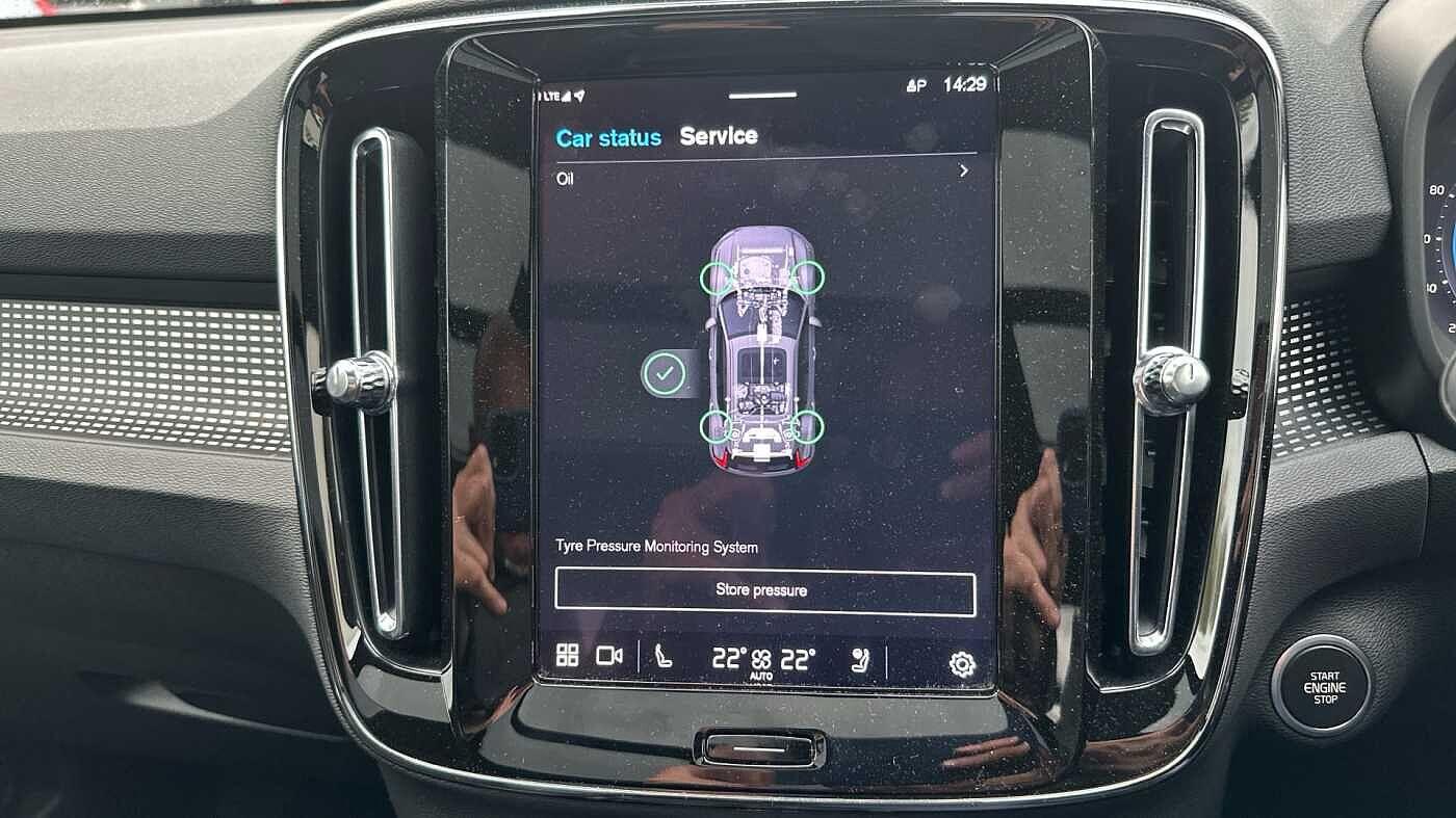 Used Volvo XC40 2024 for sale - 77016342: Photo 41