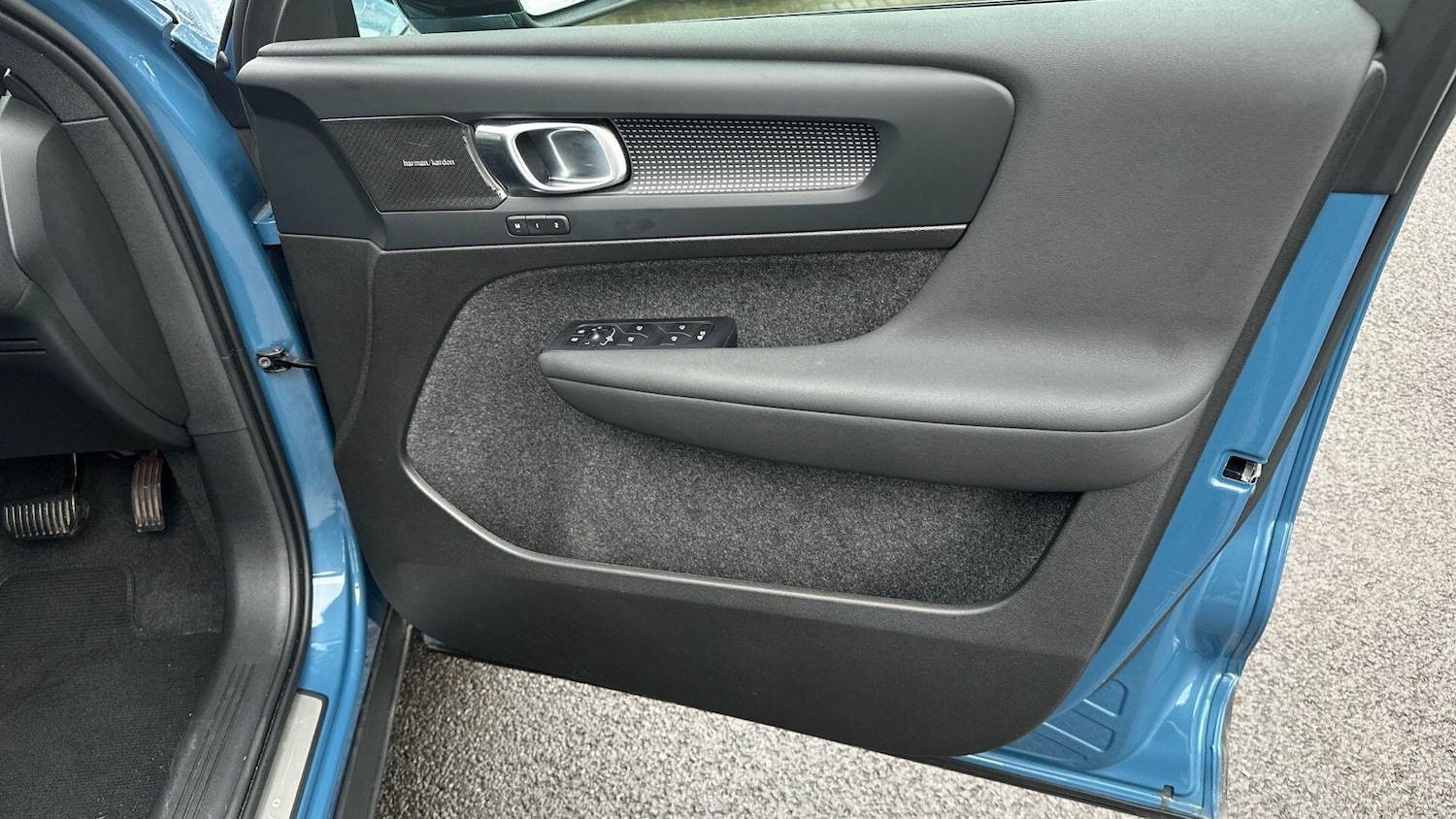 Used Volvo XC40 2024 for sale - 77016342: Photo 73