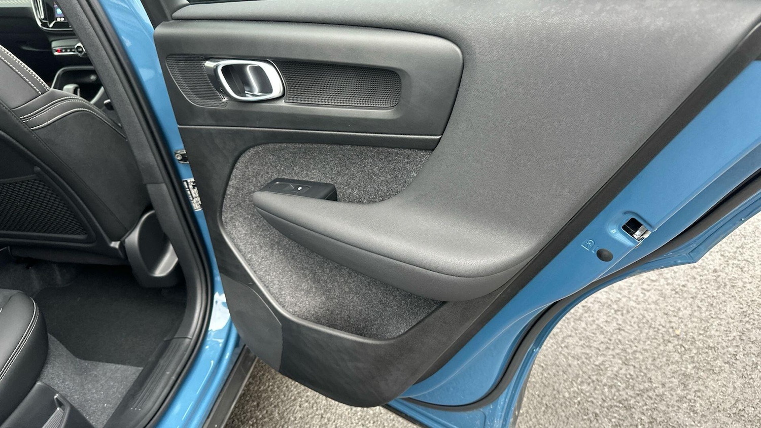 Used Volvo XC40 2024 for sale - 77016342: Photo 74