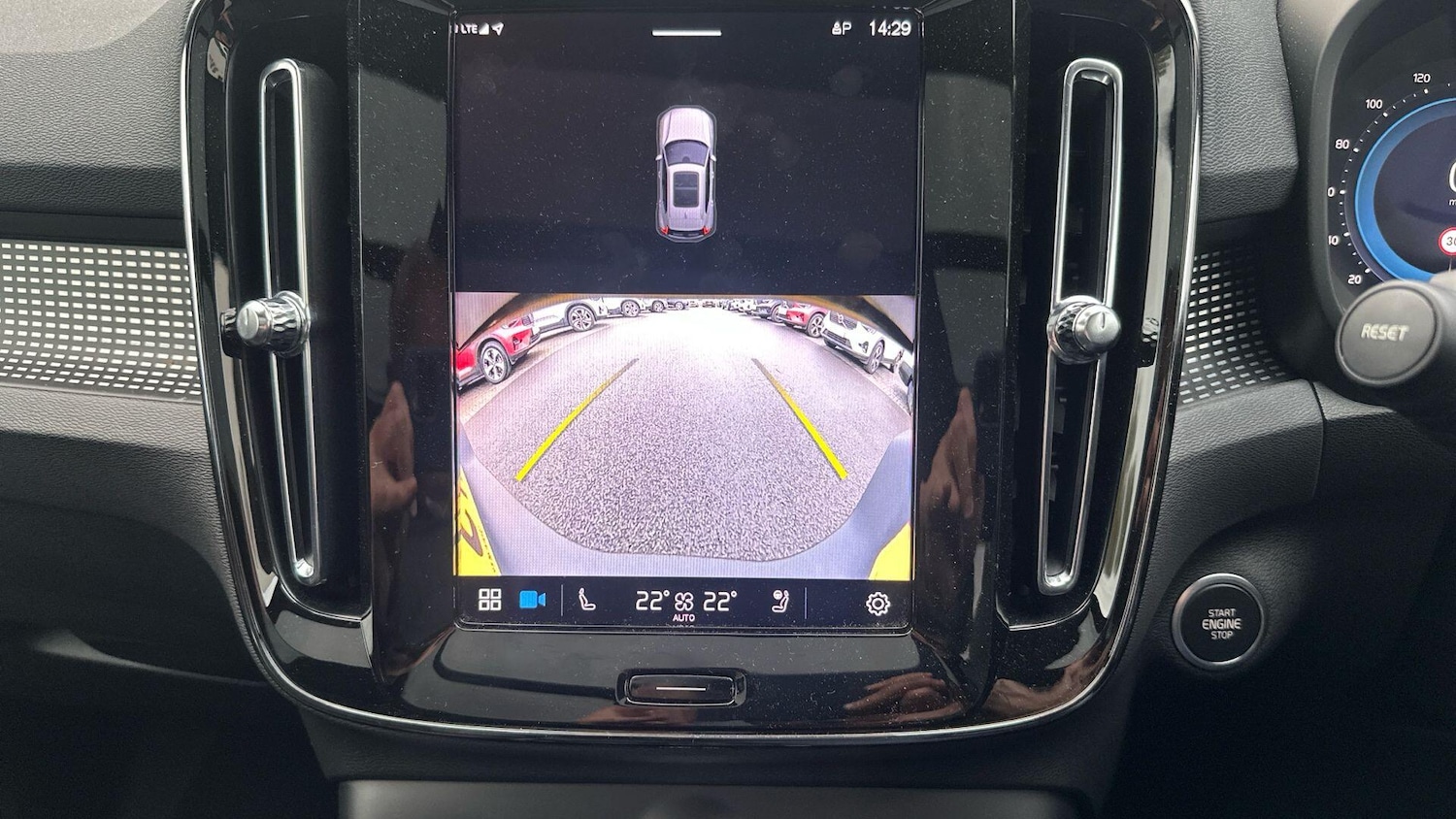 Used Volvo XC40 2024 for sale - 77016342: Photo 85