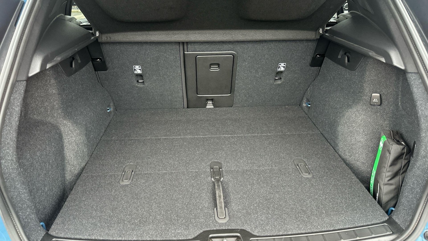 Used Volvo XC40 2024 for sale - 77016342: Photo 93