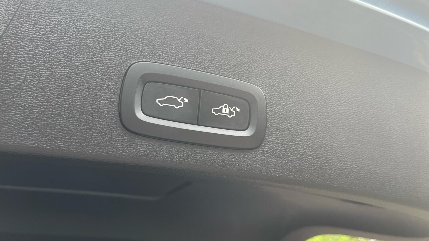 Used Volvo XC40 2024 for sale - 76072816: Photo 34