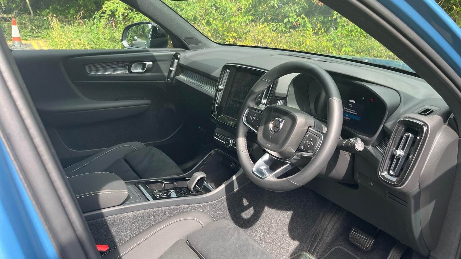 Used Volvo XC40 2024 for sale - 76072816: Photo 5