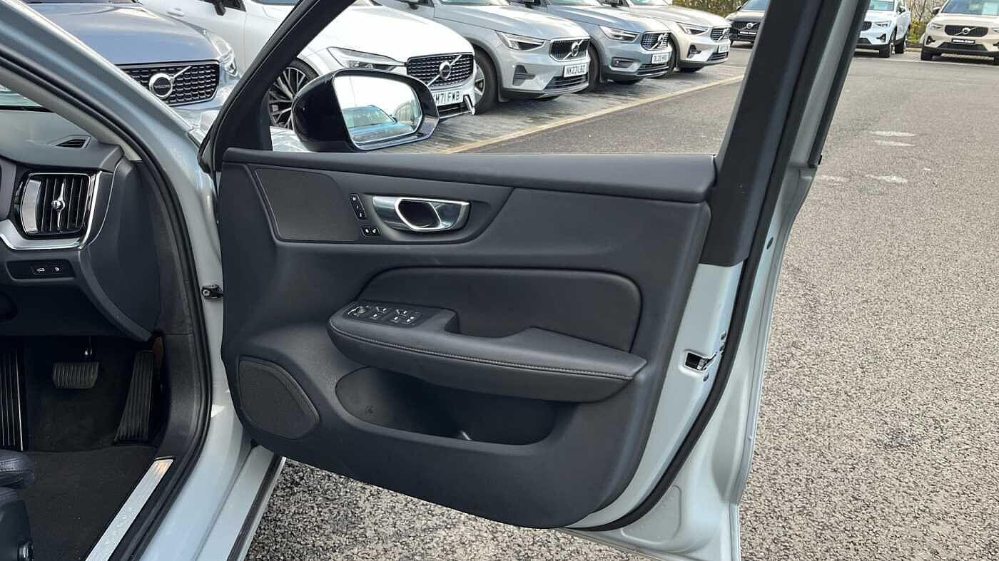 Used Volvo V60 2025 for sale - 77468471: Photo 30