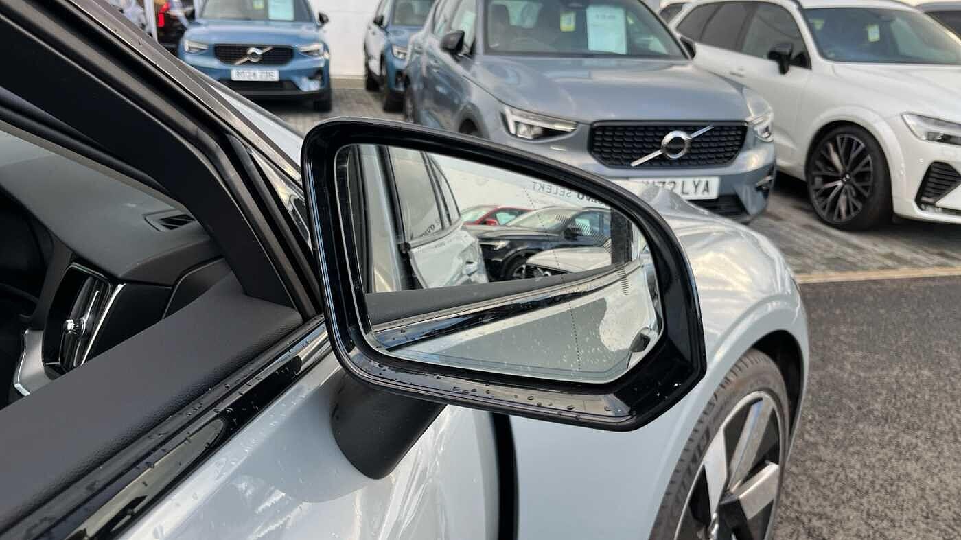 Used Volvo V60 2025 for sale - 77468471: Photo 32