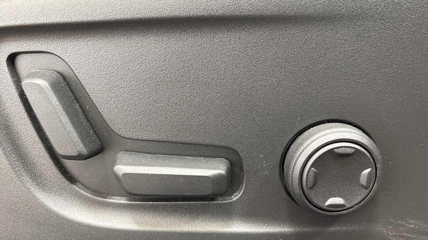 Used Volvo XC40 2025 for sale - 76832567: Photo 28