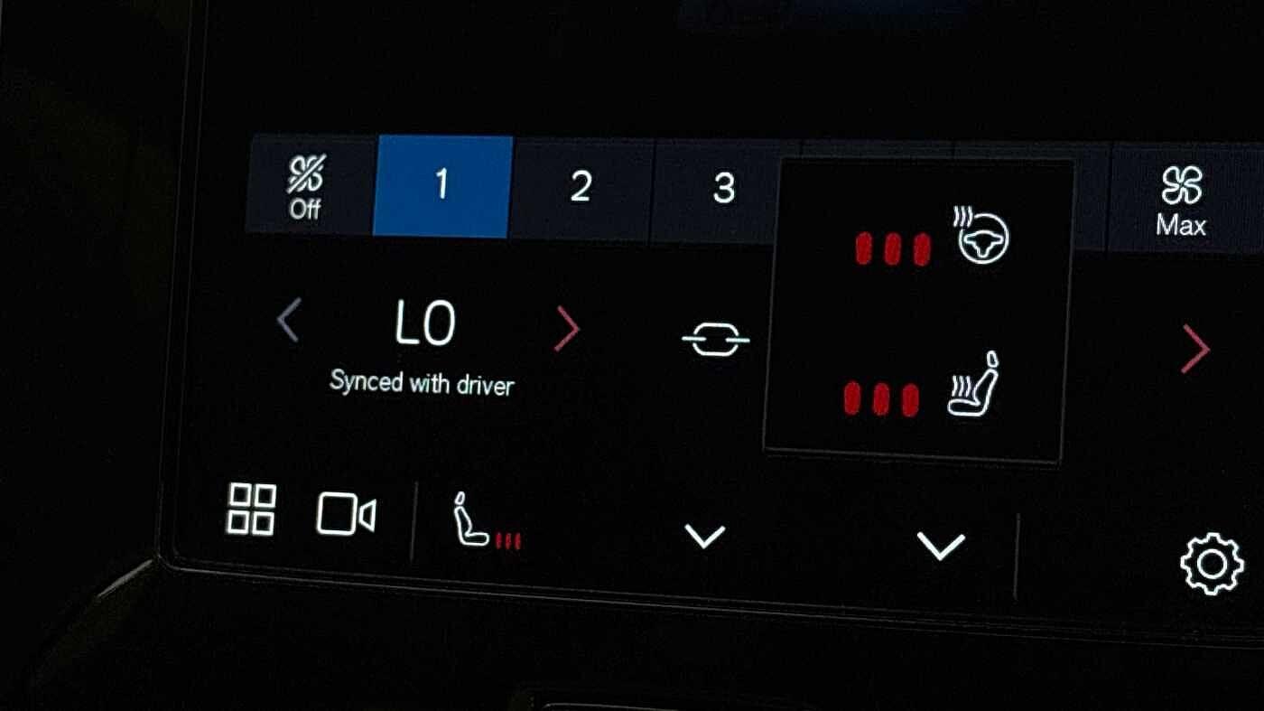 Used Volvo XC40 2025 for sale - 76832567: Photo 41