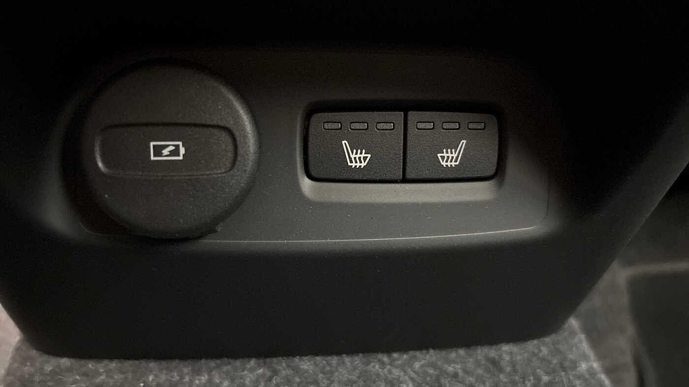 Used Volvo XC40 2024 for sale - 76584019: Photo 17