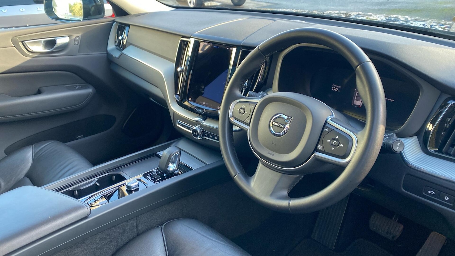 Used Volvo XC60 for sale - 76765921: Photo 4