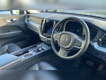 Used Volvo XC60 2023 for sale - 76765921: Photo