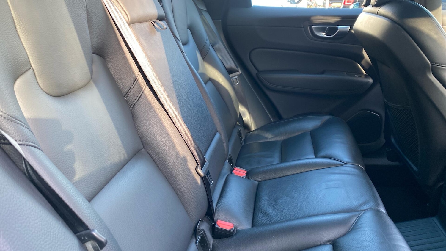 Used Volvo XC60 for sale - 76765921: Photo 6