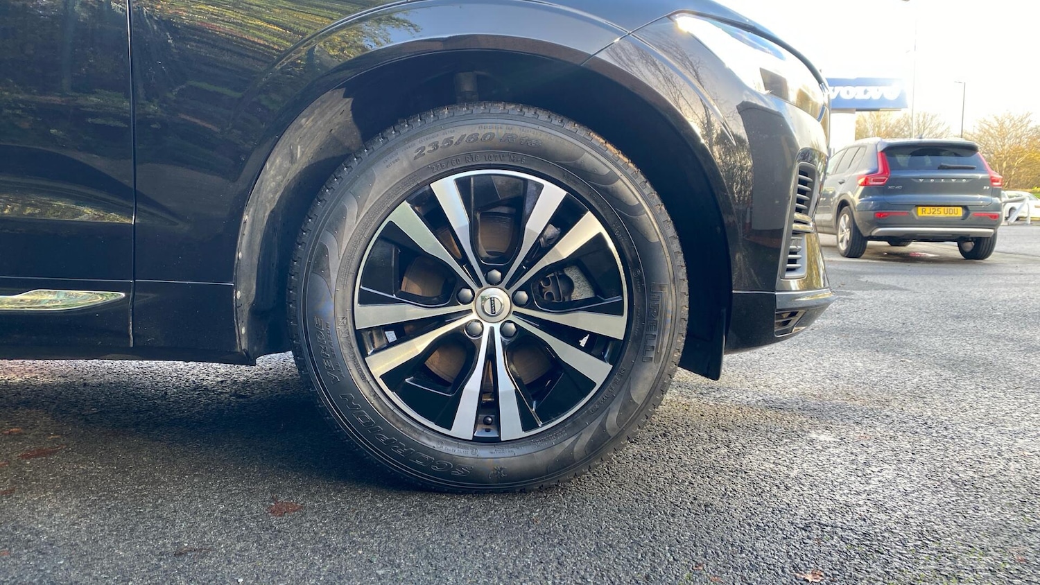 Used Volvo XC60 for sale - 76765921: Photo 9