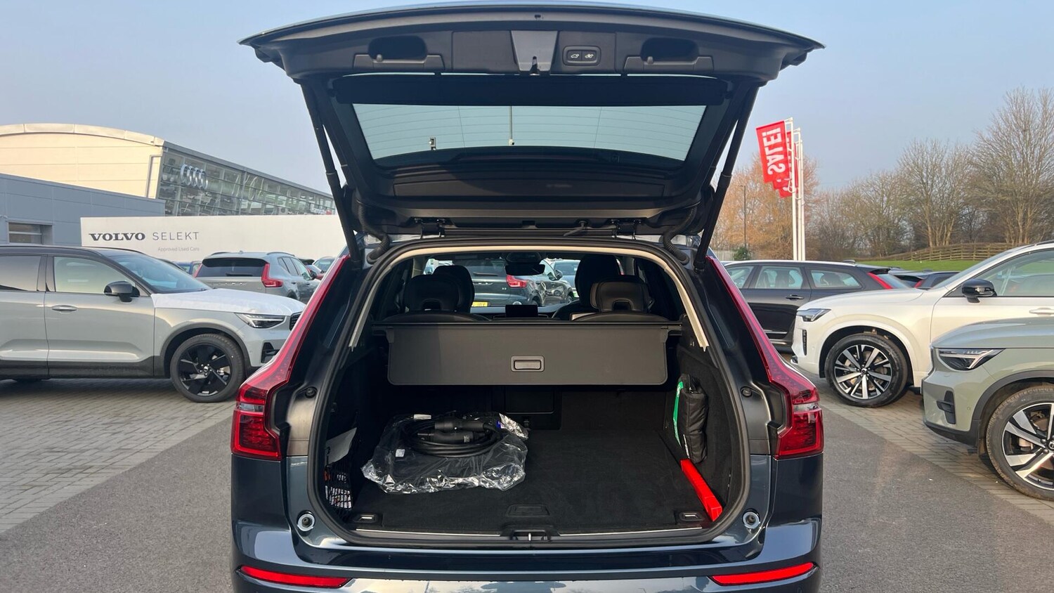 Used Volvo XC60 2025 for sale - 78204353: Photo 13