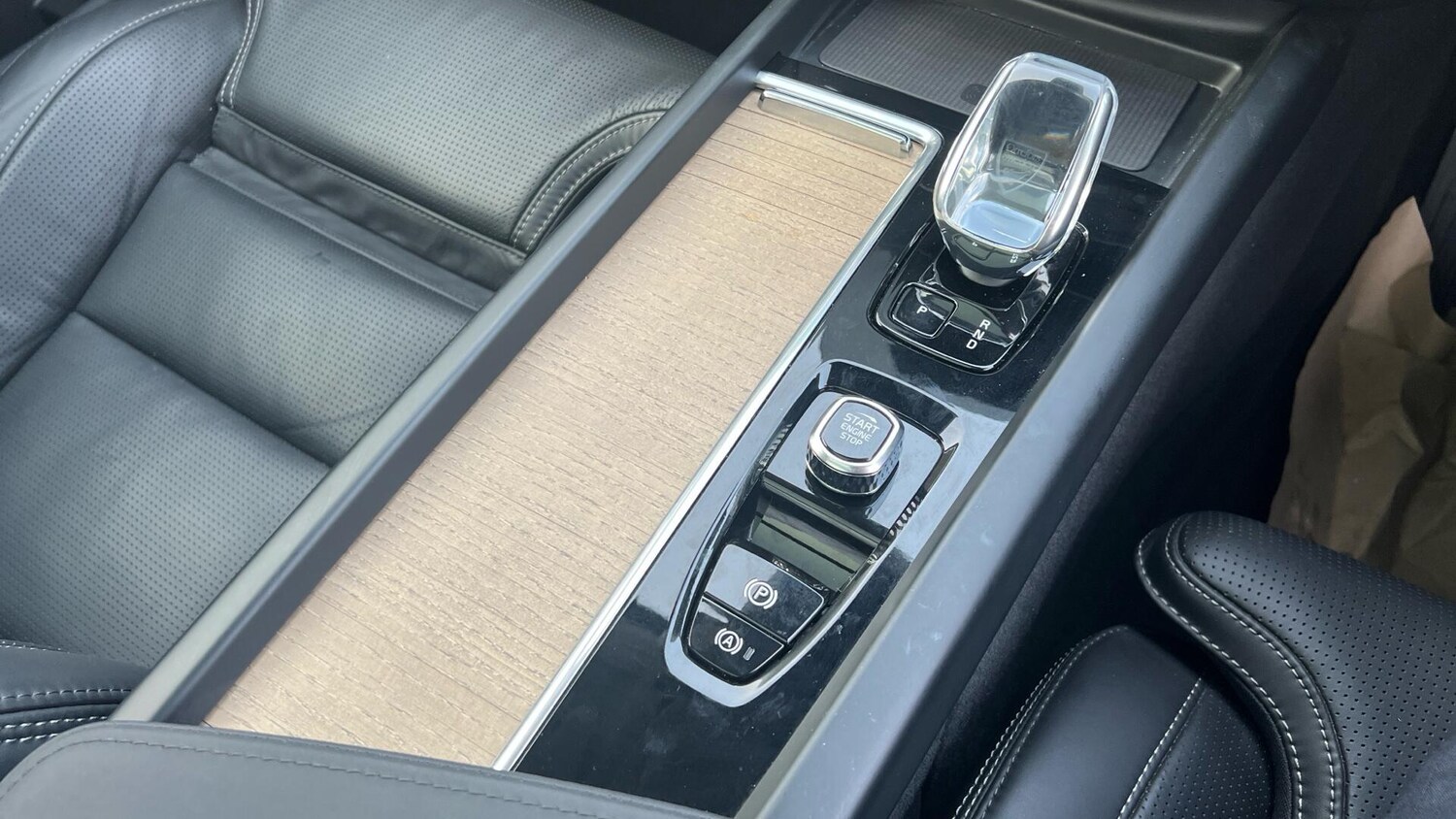 Used Volvo XC60 2025 for sale - 78204353: Photo 25