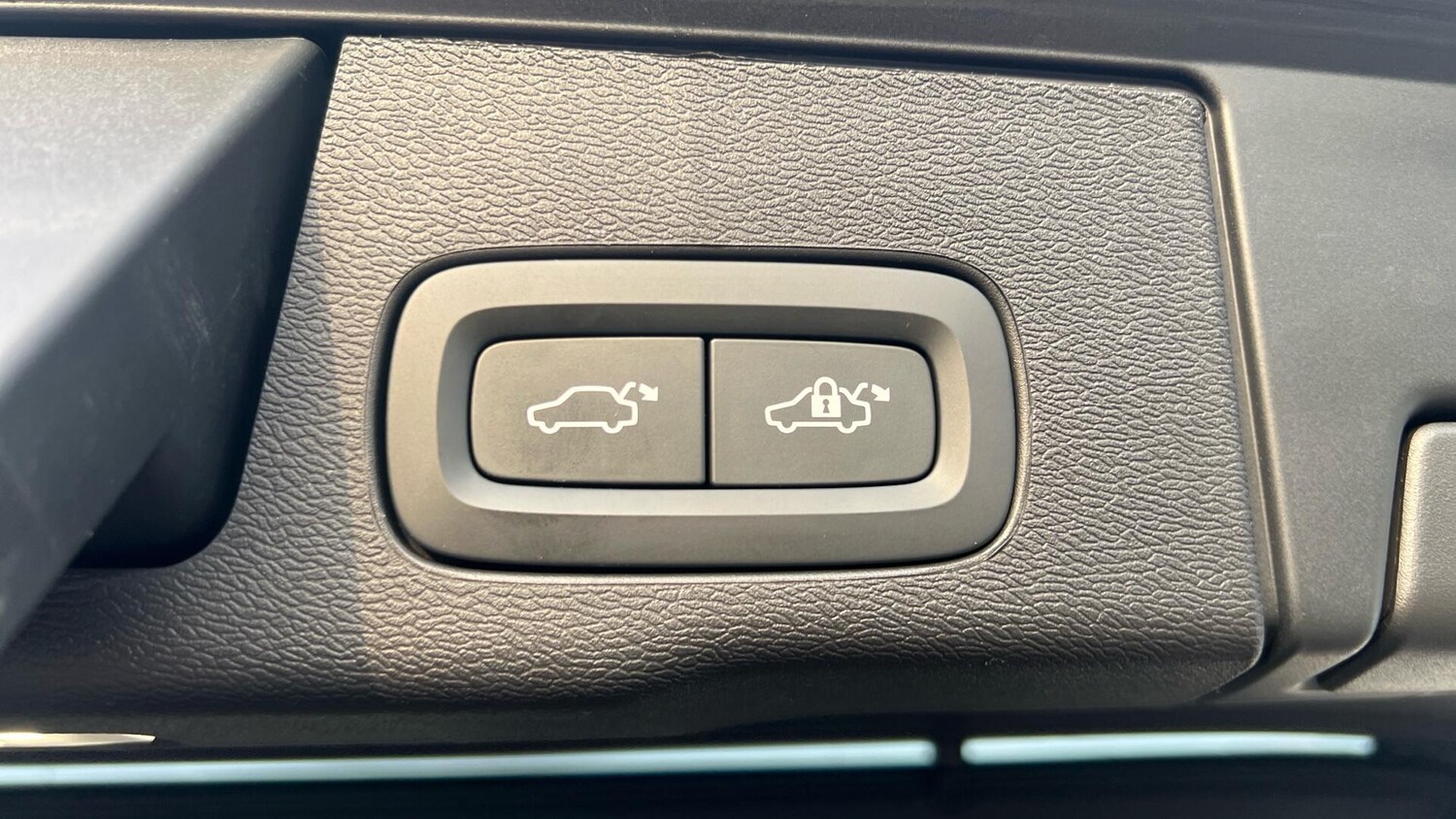 Used Volvo XC60 2025 for sale - 78204353: Photo 34