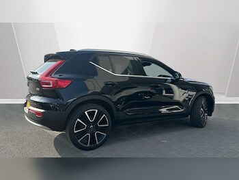 Used Volvo XC40 2024 for sale - 75646782: Photo