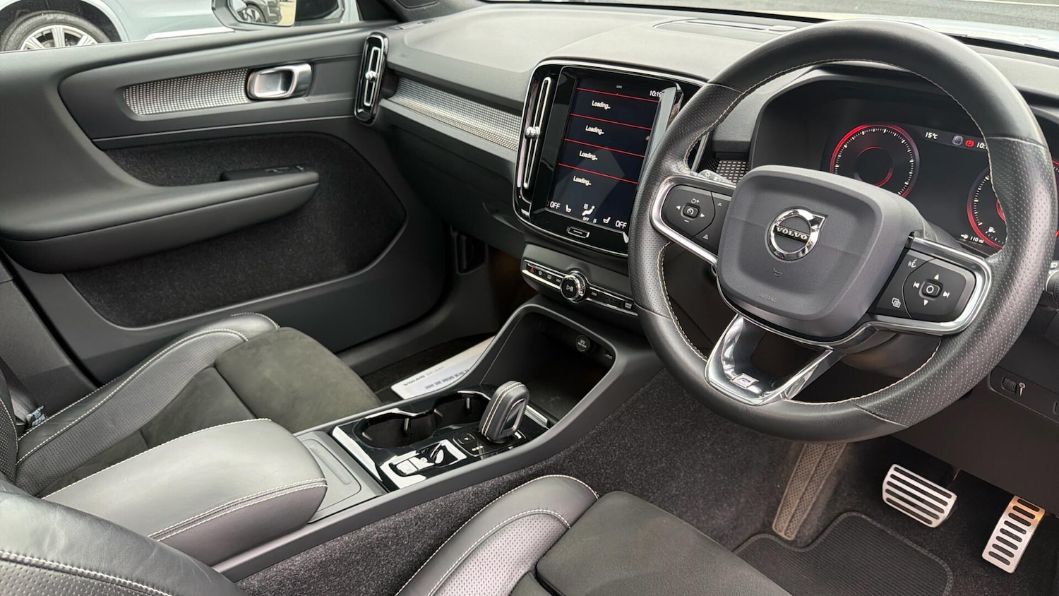 Used Volvo XC40 2019 for sale - 76472097: Photo 4