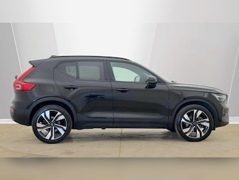 Used Volvo XC40 2025 for sale - 78561488: Photo