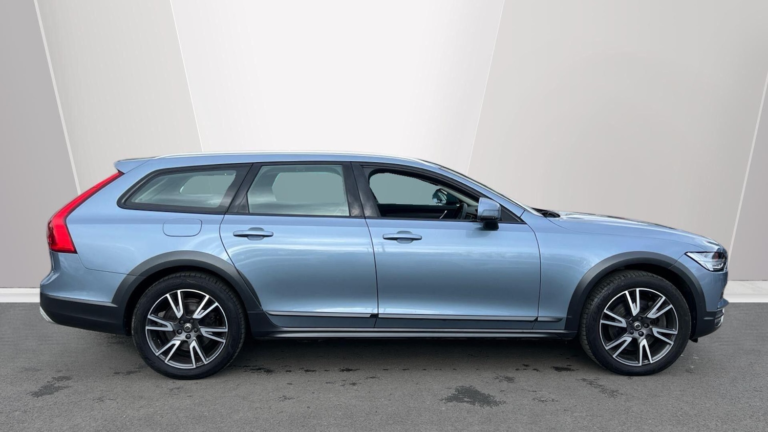 Used Volvo V90 Cross Country for sale - 77722908: Photo 4