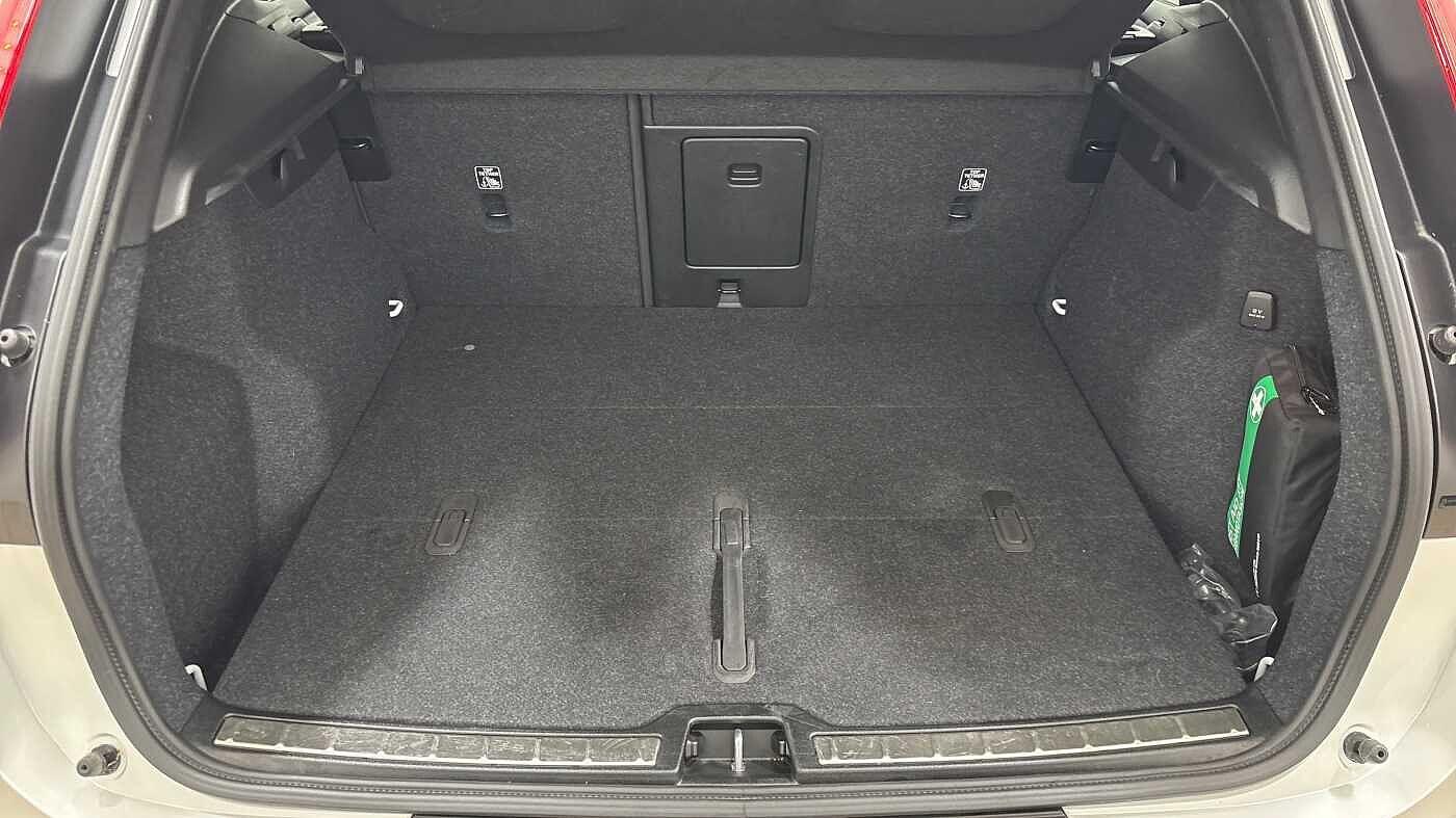 Used Volvo XC40 for sale - 77190542: Photo 14