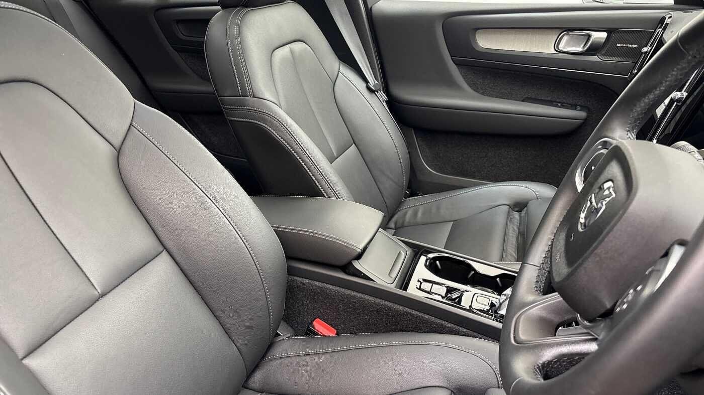 Used Volvo XC40 for sale - 77190542: Photo 29