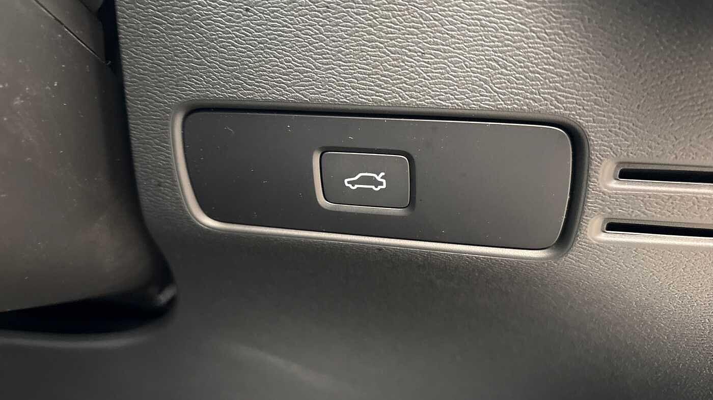 Used Volvo XC40 for sale - 77190542: Photo 30