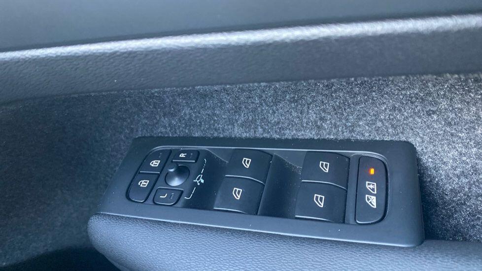 Used Volvo XC40 2022 for sale - 77101662: Photo 18